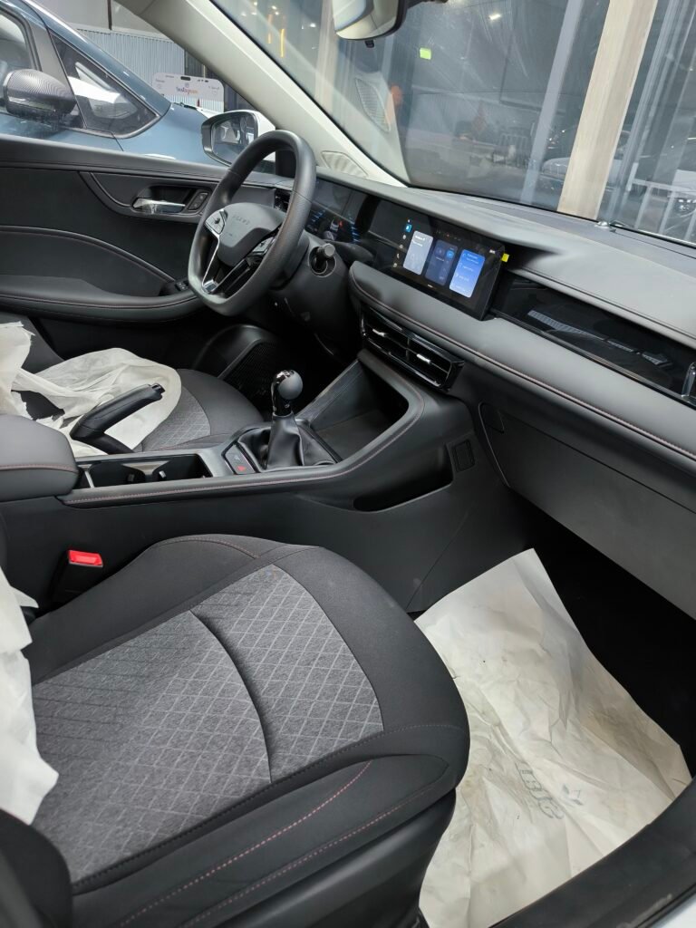ROEWE I5 - GRIS